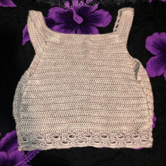 Handmade Crochet knit crop top - Picture 3 of 3